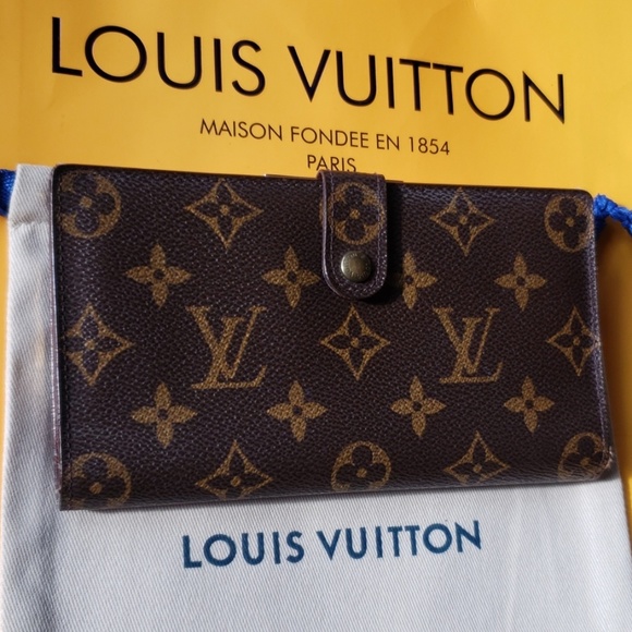 Louis Vuitton Handbags - LV Wallet/Lg. Change Purse